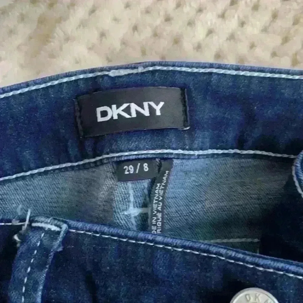 DKNY Skinny Jeans